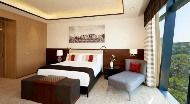 Двухместный номер Fairmont Gold с видом на город Отель Fairmont Baku at the Flame Towers