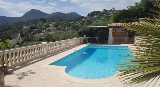 Номер Standard Room in Apartment - Beautiful F1 standing swimming pool, view