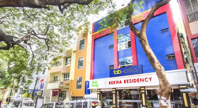 FabHotel Rekha Residency Rajajinagar, Rezervovat Hotel Hotely v Bangalore s parkováním, Parkování