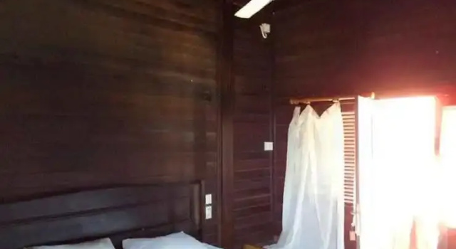 Mandara Beach Bungalows, Забронировать Отель Отели Лембонган с парковкой, рядом с Пляж Нуса Лембонган, Парковка
