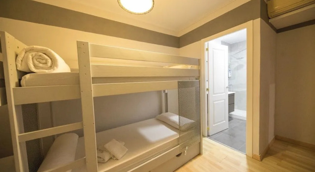 Factory Rooms Tarifa - Hostel, Забронировать Хостел Хостелы Тарифа, Хостел