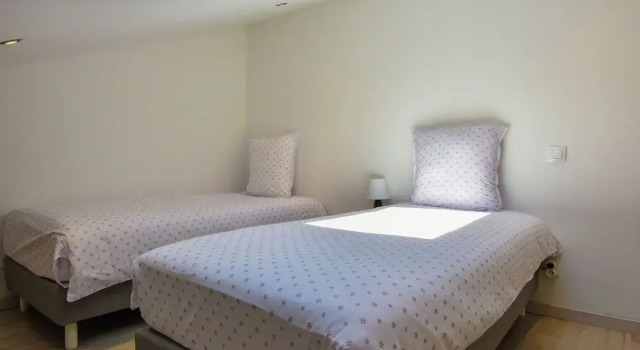 Romantic City House With Private Terrace and 15 min From the Beach, Rezerwuj Hotel Rochefort Charente-Maritime