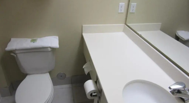 Четырёхместный номер Standard Yellowstone Lodge