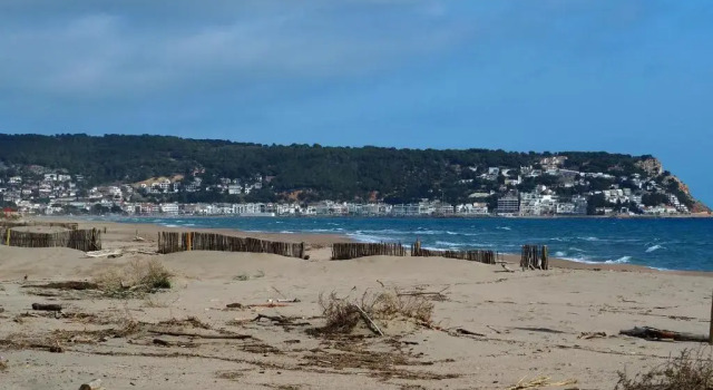 Apartamento céntrico y renovado, 100m de la playa, Забронировать Апартаменты/квартира Апартаменты Baix Empordà, Апартаменты/квартира