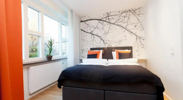 Студия Superior ApartDirect Solna