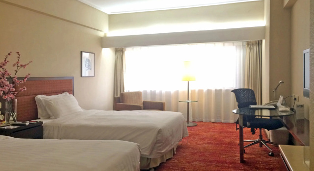 Трёхместный семейный номер Standard Grand Continent International Hotel