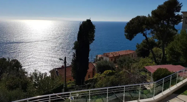 Апартаменты Vue mer.Tranquilité.Cap d'Ail à 10 mn de MONACO