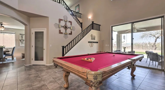 1/2 Mi to Lake: Family Home w/ Hot Tub in Goodyear, Забронировать Дом для отпуска Гудиер 