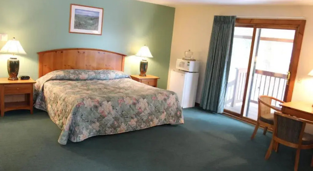 Номер Standard с балконом Nootka Lodge
