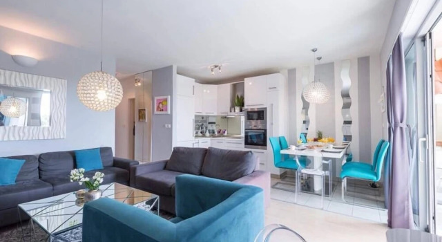 Charming and Stunning 2bedroom Apartment Cavtat, Забронировать Апартаменты/квартира Отели Цавтат с парковкой, рядом с Пляж Цавтат, Парковка