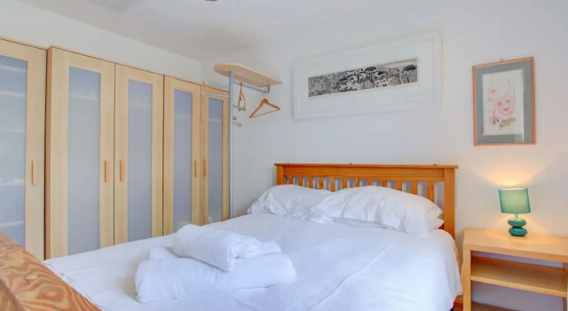 Tranquil Holiday Home in Saint Merryn With Terrace, Varaa Hotelli 3 tähden hotellit kohteessa Cornwall, 3*
