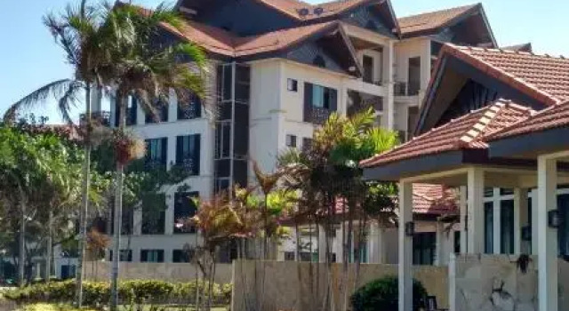 Полулюкс Sabah Beach Villas & Suites