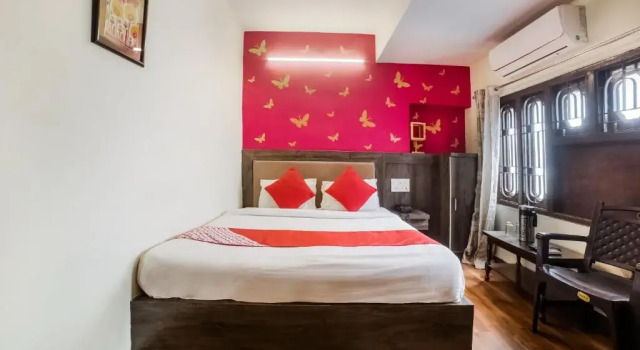 Двухместный номер Standard с красивым видом из окна Treebo Trip Vaishali by OYO Rooms