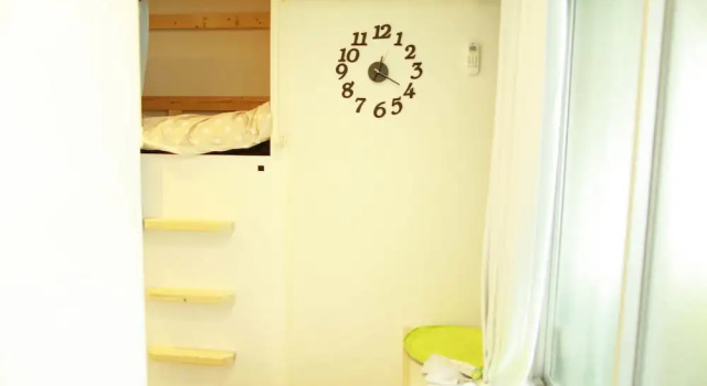 Кровать в общем номере (мужской номер) с балконом G'inns guest house - Hostel