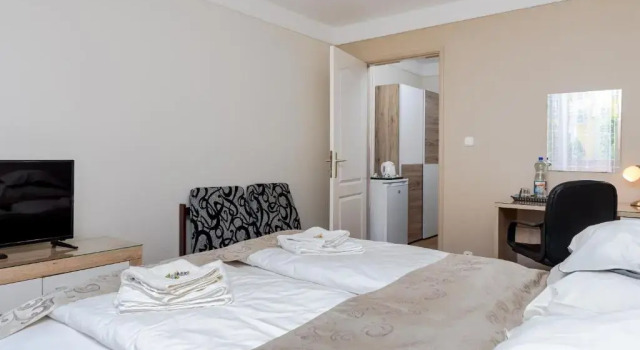 Двухместный номер Deluxe с балконом Hotel Napsugár