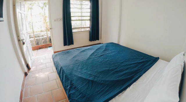 Sea Lavie Hostel
