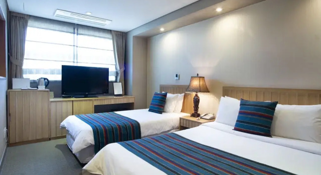 Номер Standard Ritz Plaza Hotel