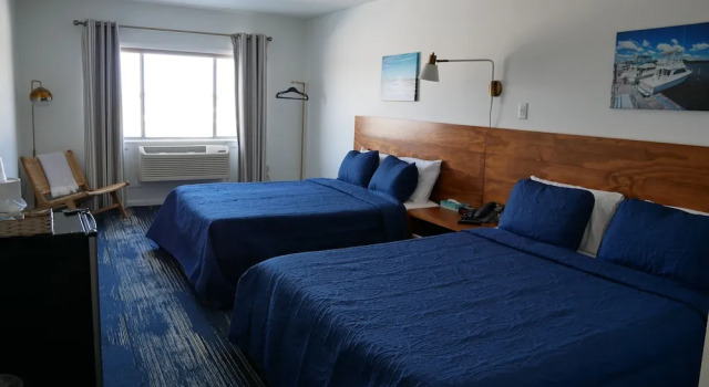 Четырёхместный номер Standard с видом на гавань The Lodge at Great Oak Landing