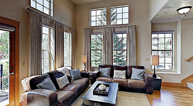 New Listing! Alpine Oasis W/ Hot Tub, Near Slopes 4 Bedroom Townhouse