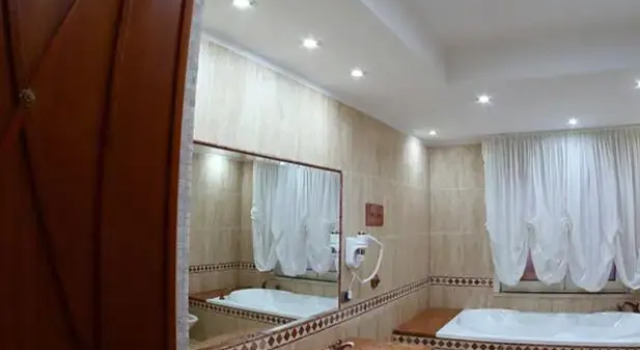 Номер Deluxe Policlinico Happy Home