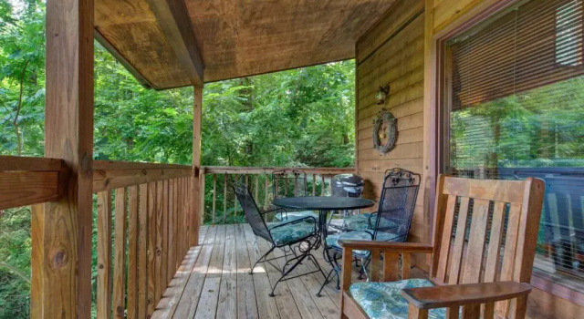 Коттедж Between Here & There, 3 Bedrooms, Sleeps 6, Views, Hot Tub