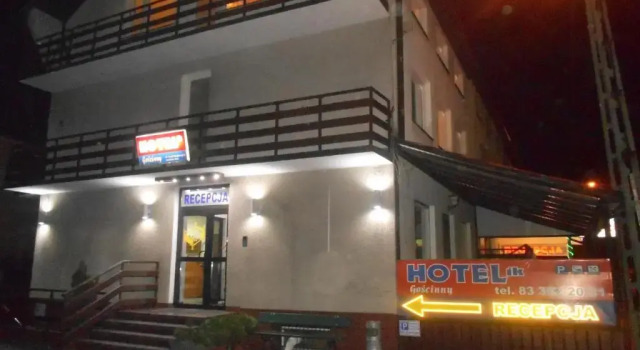 Hotelik Gościnny, Réserver Hôtel Hôtels à Lubelskie avec parking, Parking