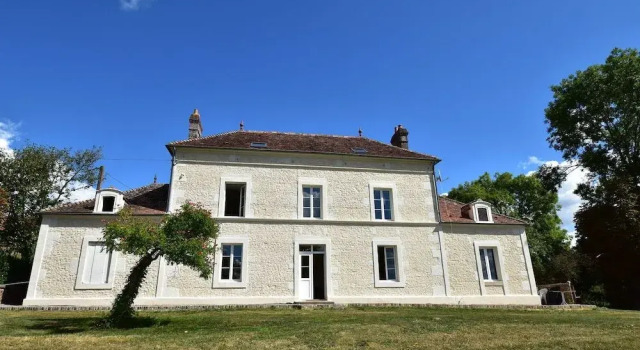 Cozy Mansion in Montreuil-la-cambe With Garden, Varaa Hotelli Notre-Dame-d'Estrees Basse-Normandie