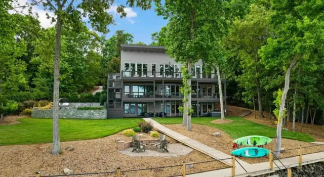 Коттедж с 4 комнатами Lake Norman Getaway