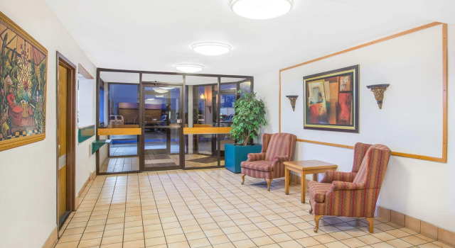 Super 8 by Wyndham Blytheville
