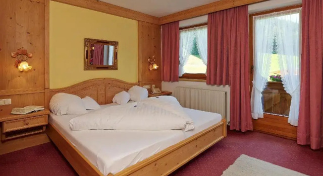 Трёхместный номер Standard с балконом Hotel Ländenhof Superior