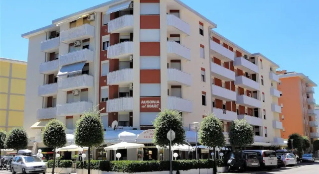 Condominio Ausonia Al Mare, Prenota Appartamento Hotel a Veneto con parcheggio, Parcheggio