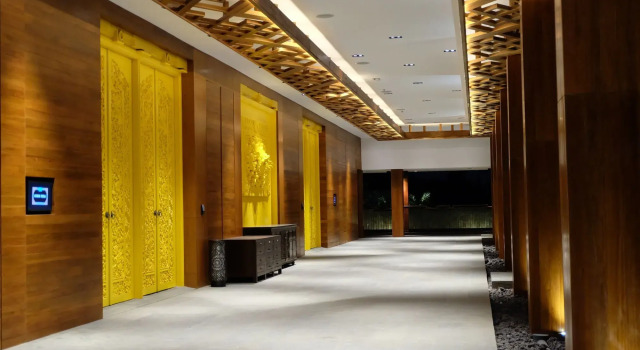 Отель Indigo Bali Seminyak Beach