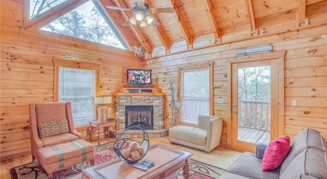Dream Catcher II 1 Bedroom Home with Hot Tub