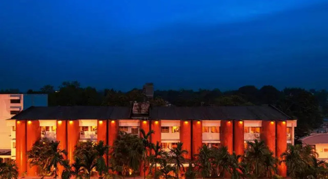 Люкс Premier Sinclairs Siliguri