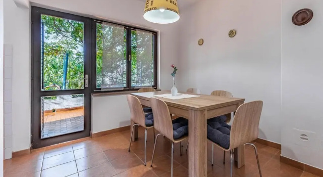 Amazing Home in Medulin With 7 Bedrooms and Wifi