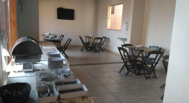 Hotel Pinheiros, Забронировать Отель Говернадор-Валадарис Минас-Жерайс