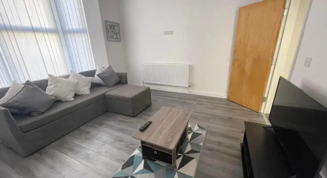 Апартаменты 22 Rockfield Road, Anfield Stadium can be seen from the front door