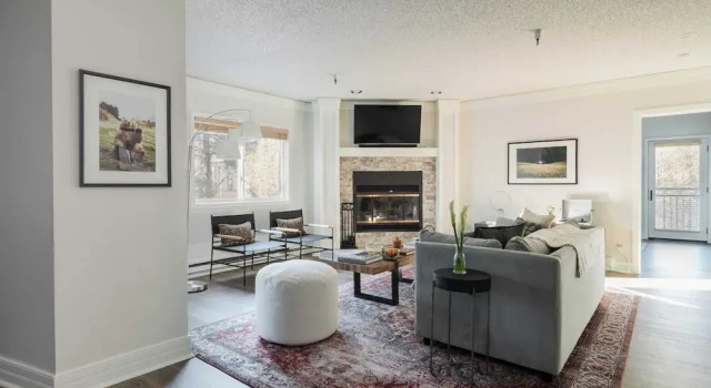 Коттедж Rocker by Avantstay Gorgeous Ski-in Ski-out Cabin in Heart of Breck