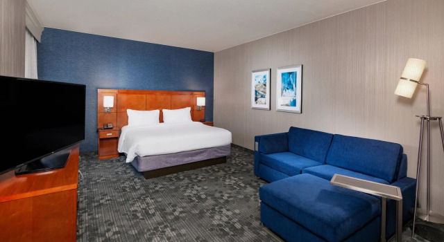 Люкс Courtyard by Marriott Santa Ana Orange County