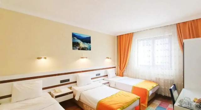 Трёхместный номер Standard Ceylan Hotel