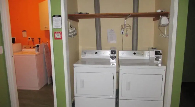 Кровать в общем номере (женский номер) Rotorua Downtown Backpackers