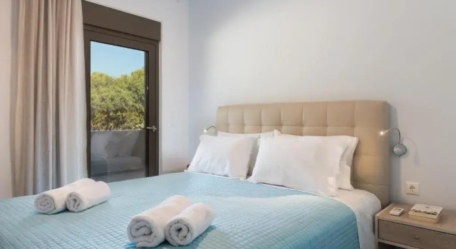 Апартаменты Niovi Seaside Suites