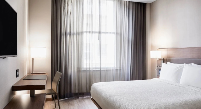Люкс AC Hotel by Marriott New Orleans French Quarter