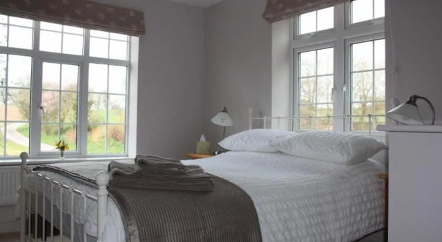 Pleasance Farm B&B, Забронировать Фермерский дом Отели Уорикшир с парковкой, Парковка