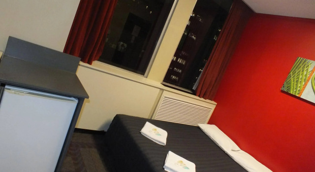 Base Auckland, Boek Hotel Hotels in Auckland Region met zwembad, Zwembad