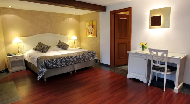 Полулюкс с балконом Seilers Vintage Hotel & Spa