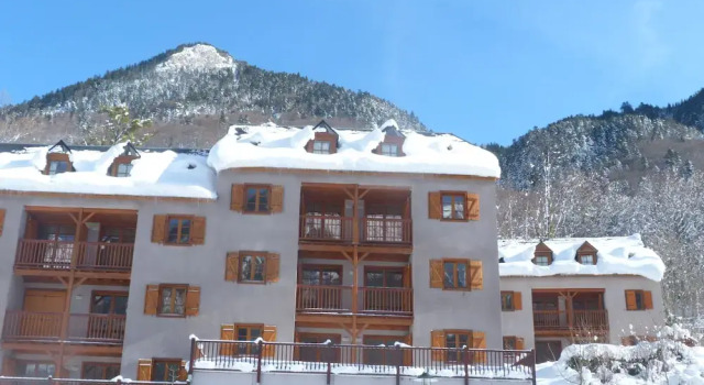 Résidence Nemea Les Chalets d'Estive, Rezervasyon Şale Pyrenees National Park otoparklı oteller, Otopark