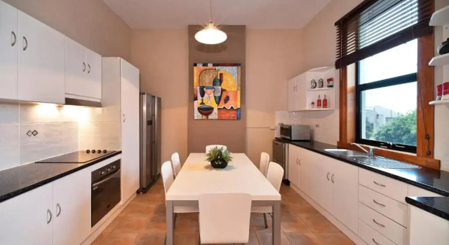 Апартаменты с 4 комнатами Burnie City Apartments