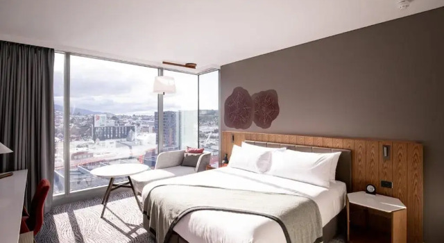 Двухместный номер Premium Corner Crowne Plaza Hobart by IHG