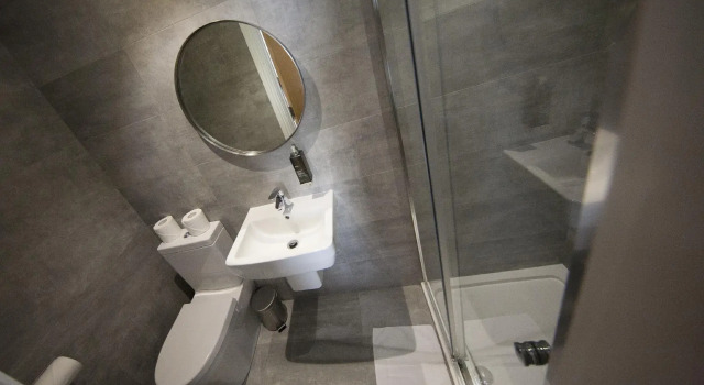 Четырёхместный номер Standard St Georges Inn Victoria